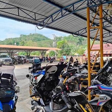 Butterfly Princess Hotel Betong Exterior photo