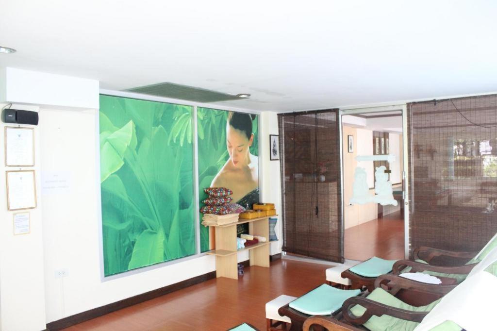 Butterfly Princess Hotel Betong Exterior photo