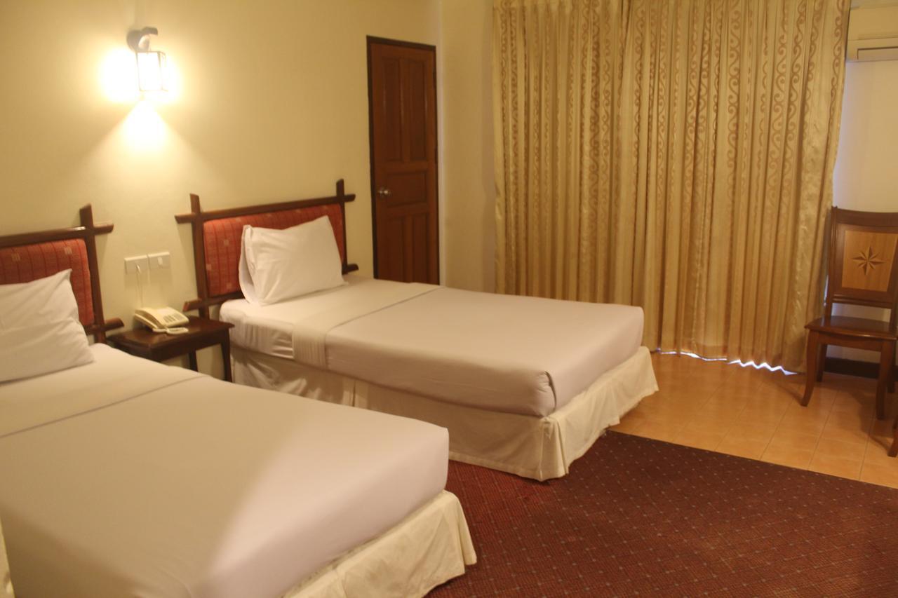 Butterfly Princess Hotel Betong Exterior photo